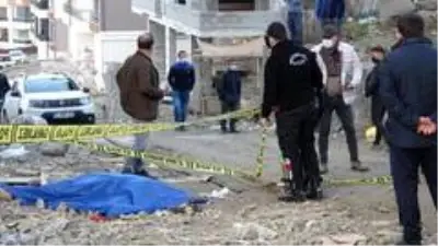 Çalıştığı inşaatın 9. katından düşen işçiden geriye acı dolu fotoğraf karesi kaldı Çalıştığı inşaatın 9. katından düşen işçiden geriye acı dolu fotoğraf karesi kaldı