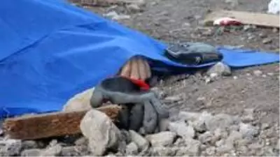 Çalıştığı inşaatın 9. katından düşen işçiden geriye acı dolu fotoğraf karesi kaldı Çalıştığı inşaatın 9. katından düşen işçiden geriye acı dolu fotoğraf karesi kaldı