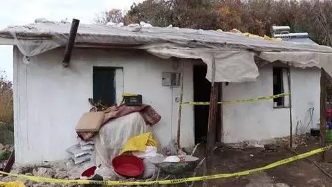 Evde çıkan yangında 2 yaşındaki çocuk öldü Evde çıkan yangında 2 yaşındaki çocuk öldü