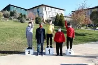 Gençlerden Kurtuluş koşusu