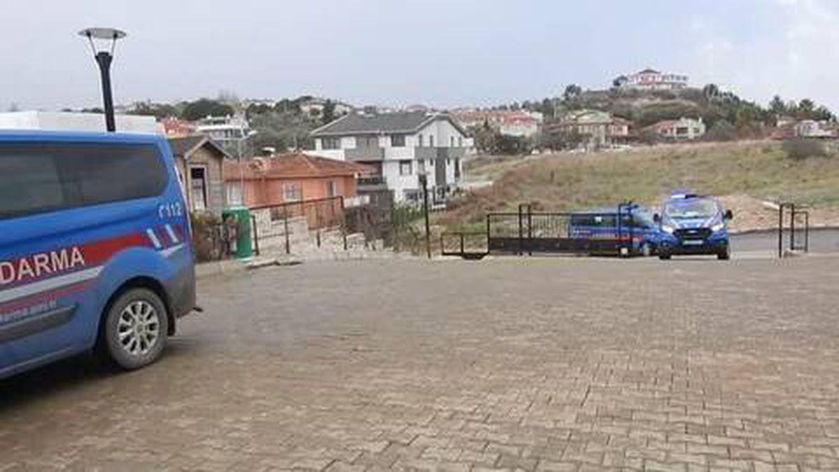 Hazine arazilerini kanuna aykırı şekilde satmaya çalıştıkları iddiasıyla 8 zanlı yakalandı