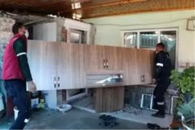Toroslar Belediyesinden ihtiyaç sahibi aileye yardım