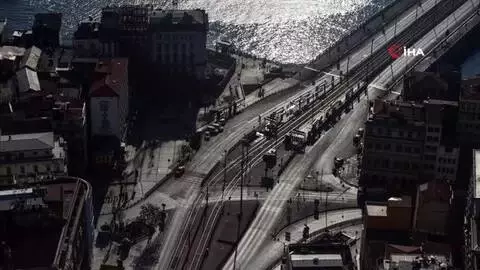 Polis helikopteriyle kısıtlama denetiminde İstanbul'un eşsiz manzarası görüntülendi Polis helikopteriyle kısıtlama denetiminde İstanbul'un eşsiz manzarası görüntülendi