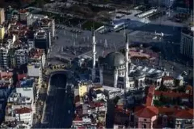 Polis helikopteriyle kısıtlama denetiminde İstanbul'un eşsiz manzarası görüntülendi