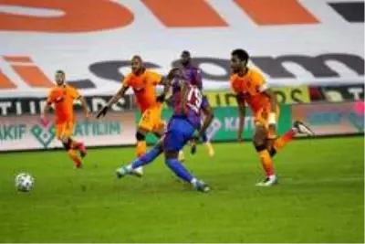 Galatasaray, Trabzonspor'u 2-0 mağlup etti Galatasaray, Trabzonspor'u 2-0 mağlup etti