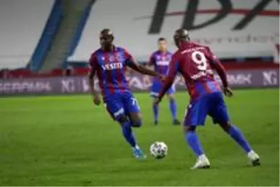 Galatasaray, Trabzonspor'u 2-0 mağlup etti Galatasaray, Trabzonspor'u 2-0 mağlup etti