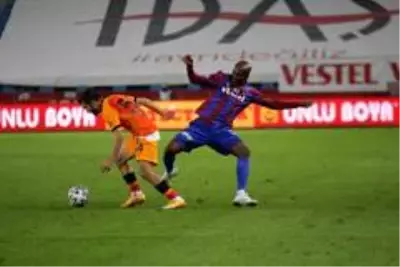 Galatasaray, Trabzonspor'u 2-0 mağlup etti Galatasaray, Trabzonspor'u 2-0 mağlup etti