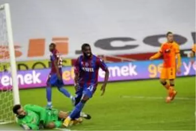 Galatasaray, Trabzonspor'u 2-0 mağlup etti Galatasaray, Trabzonspor'u 2-0 mağlup etti