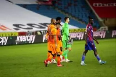 Galatasaray, Trabzonspor'u 2-0 mağlup etti Galatasaray, Trabzonspor'u 2-0 mağlup etti