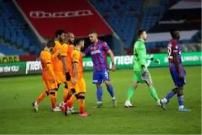 Galatasaray, Trabzonspor'u 2-0 mağlup etti Galatasaray, Trabzonspor'u 2-0 mağlup etti