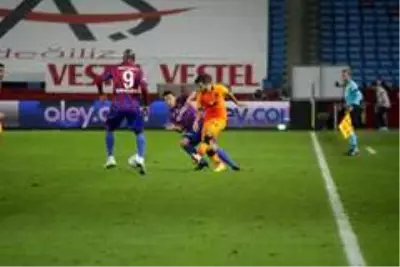 Galatasaray, Trabzonspor'u 2-0 mağlup etti Galatasaray, Trabzonspor'u 2-0 mağlup etti