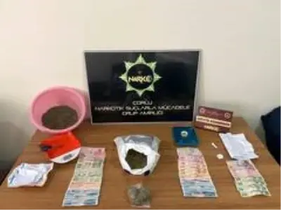 Tekirdağ'da zehir taciri 4 kişi tutuklandı Tekirdağ'da zehir taciri 4 kişi tutuklandı