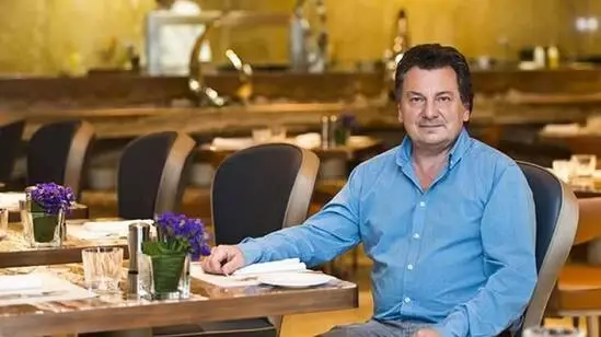 Ünlü gurme Vedat Milor, deniz ürünlerindeki tehlikeye dikkat çekti: Midye yemek, pil yemek gibidir Ünlü gurme Vedat Milor, deniz ürünlerindeki tehlikeye dikkat çekti: Midye yemek, pil yemek gibidir