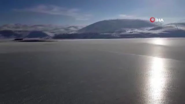 Aşkale buz kesti...Karasu Nehri ve HES Baraj Göleti dondu