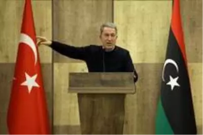 Son Dakika | Bakan Akar: 'Türk unsurlarına yapılacak herhangi bir saldırı girişiminde katil Hafter unsurları her yerde meşru hedef olarak görülecektir' Son Dakika | Bakan Akar: 'Türk unsurlarına yapılacak herhangi bir saldırı girişiminde katil Hafter unsurları her yerde meşru hedef olarak görülecektir'