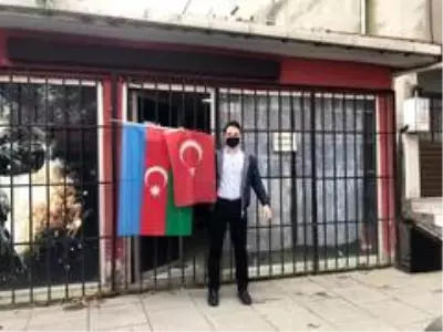 Son dakika haberleri! Beykoz'da Azerbaycan ve Türk bayraklarına çirkin saldırı kamerada Son dakika haberleri! Beykoz'da Azerbaycan ve Türk bayraklarına çirkin saldırı kamerada