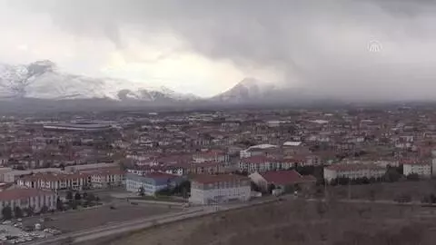 Binlerce kişinin yaşamını yitirdiği Erzincan depremi 81 yıldır unutulmuyor Binlerce kişinin yaşamını yitirdiği Erzincan depremi 81 yıldır unutulmuyor