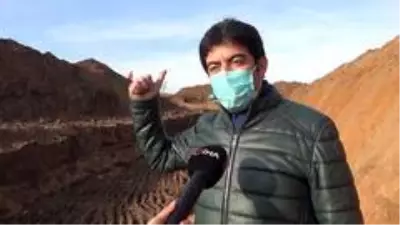 Son dakika... Cumhurbaşkanı Erdoğan'ın 'kuraklık' uyarısını dikkate aldı, kazdırdığı araziden günlük 300 ton su çıkacak Son dakika... Cumhurbaşkanı Erdoğan'ın 'kuraklık' uyarısını dikkate aldı, kazdırdığı araziden günlük 300 ton su çıkacak