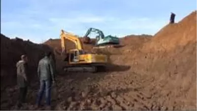 Son dakika... Cumhurbaşkanı Erdoğan'ın 'kuraklık' uyarısını dikkate aldı, kazdırdığı araziden günlük 300 ton su çıkacak Son dakika... Cumhurbaşkanı Erdoğan'ın 'kuraklık' uyarısını dikkate aldı, kazdırdığı araziden günlük 300 ton su çıkacak