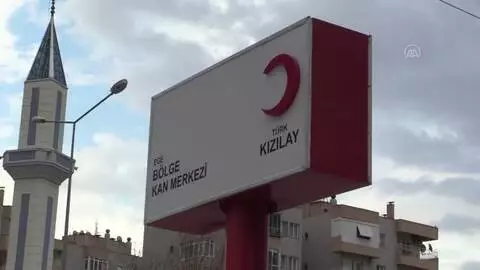 Ege'de kan ve plazma bağışı, sokağa çıkma kısıtlamasında da devam etti Ege'de kan ve plazma bağışı, sokağa çıkma kısıtlamasında da devam etti