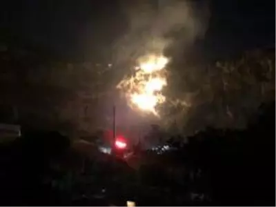 Hatay'da çıkan yangını söndürme çalışmaları sürüyor Hatay'da çıkan yangını söndürme çalışmaları sürüyor
