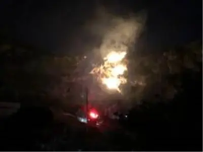 Hatay'da çıkan yangını söndürme çalışmaları sürüyor Hatay'da çıkan yangını söndürme çalışmaları sürüyor