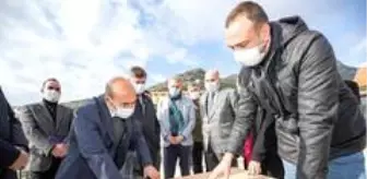 Kekik: 'Hedefimiz; İzmir'deki kişi başına düşen yeşil alan miktarını iki katına çıkarmak' Kekik: 'Hedefimiz; İzmir'deki kişi başına düşen yeşil alan miktarını iki katına çıkarmak'