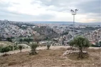 'Hedefimiz; İzmir'deki kişi başına düşen yeşil alan miktarını iki katına çıkarmak' 'Hedefimiz; İzmir'deki kişi başına düşen yeşil alan miktarını iki katına çıkarmak'