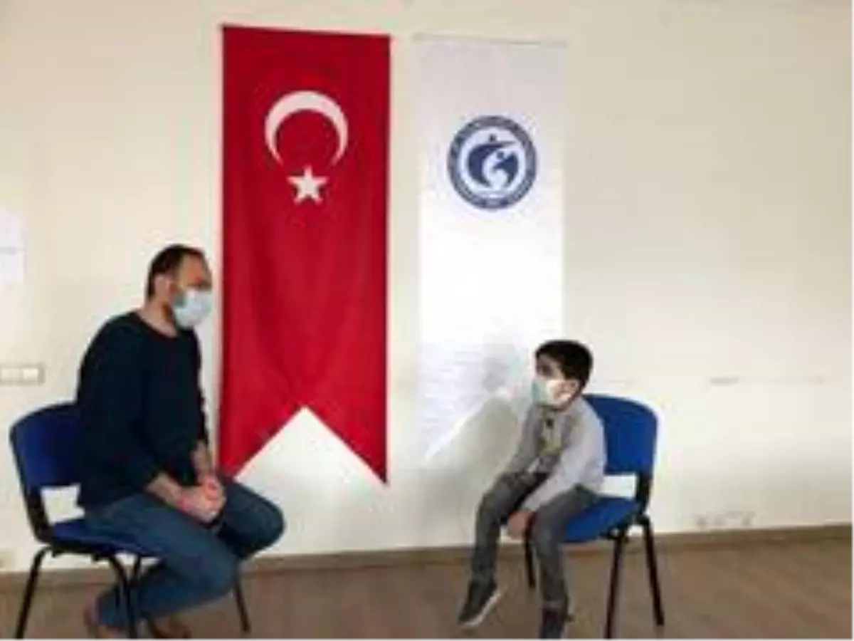 Konuşma güçlüğü yaşayan mülteci çocuklara destek