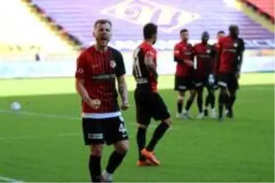 Süper Lig: Gaziantep FK: 3 Aytemiz Alanyaspor: 1 (Maç sonucu) Süper Lig: Gaziantep FK: 3 Aytemiz Alanyaspor: 1 (Maç sonucu)