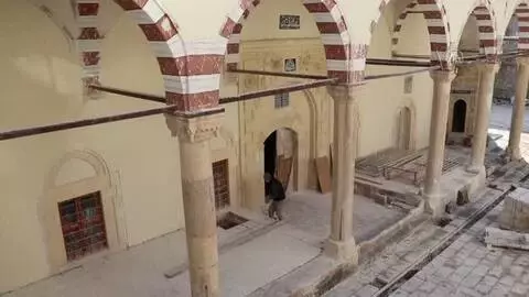 226 yıllık camide sıvayla kapatılan duvar motifleri gün yüzüne çıkarıldı 226 yıllık camide sıvayla kapatılan duvar motifleri gün yüzüne çıkarıldı