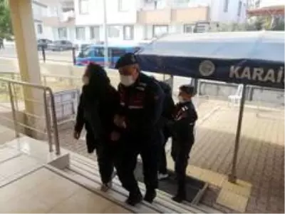 Adana'da jandarma 5 hırsızlık olayını gerçekleştiren şüphelileri yakaladı Adana'da jandarma 5 hırsızlık olayını gerçekleştiren şüphelileri yakaladı