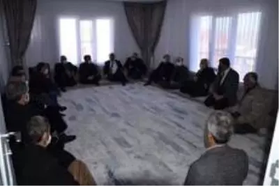 AK Parti Batman il teşkilatı Hasankeyf'te incelemelerden bulundu AK Parti Batman il teşkilatı Hasankeyf'te incelemelerden bulundu
