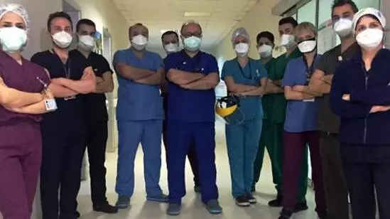 Akdeniz Üniversitesi'nden Prof. Dr. Yılmaz: Biz koronayla savaşırken, vatan hainleri villalarda parti veriyor