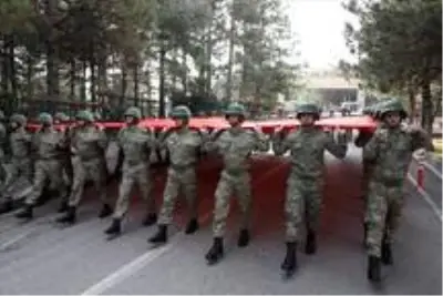 - Atatürk'ün Ankara'ya gelişinin 101'inci yıl dönümünde geleneksel 'Garnizon Koşusu' yapıldı - Atatürk'ün Ankara'ya gelişinin 101'inci yıl dönümünde geleneksel 'Garnizon Koşusu' yapıldı