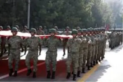 - Atatürk'ün Ankara'ya gelişinin 101'inci yıl dönümünde geleneksel 'Garnizon Koşusu' yapıldı - Atatürk'ün Ankara'ya gelişinin 101'inci yıl dönümünde geleneksel 'Garnizon Koşusu' yapıldı