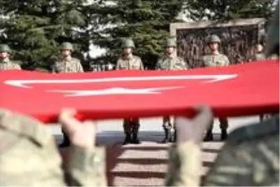 - Atatürk'ün Ankara'ya gelişinin 101'inci yıl dönümünde geleneksel 'Garnizon Koşusu' yapıldı - Atatürk'ün Ankara'ya gelişinin 101'inci yıl dönümünde geleneksel 'Garnizon Koşusu' yapıldı