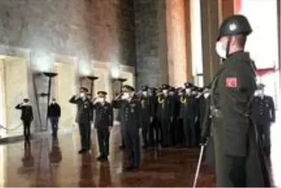 - Atatürk'ün Ankara'ya gelişinin 101'inci yıl dönümünde geleneksel 'Garnizon Koşusu' yapıldı - Atatürk'ün Ankara'ya gelişinin 101'inci yıl dönümünde geleneksel 'Garnizon Koşusu' yapıldı