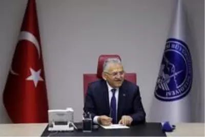 Kayseri Büyükşehir Belediyesinde işçilerin asgari ücreti en düşük 3 bin 506 lira olacak Kayseri Büyükşehir Belediyesinde işçilerin asgari ücreti en düşük 3 bin 506 lira olacak