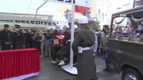 İzmir şehidine hüzünlü veda İzmir şehidine hüzünlü veda