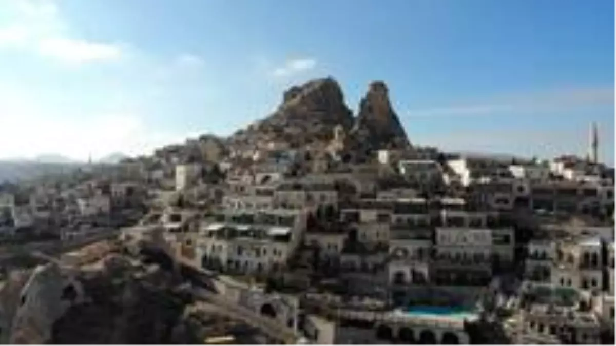 Dünyanın en yüksek peribacasını 12 ayda 116 bin 300 turist ziyaret etti