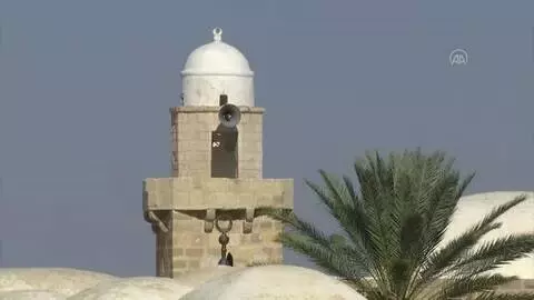 Filistinlilerden Batı Şeria'daki Nebi Musa Makamı Külliyesi'nde eğlence düzenlenmesine tepki Filistinlilerden Batı Şeria'daki Nebi Musa Makamı Külliyesi'nde eğlence düzenlenmesine tepki