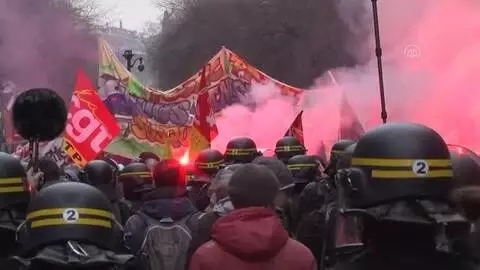 Son dakika haber! Fransa, 2020'yi Kovid-19 krizi ve şiddetli protesto gösterileriyle geçirdi