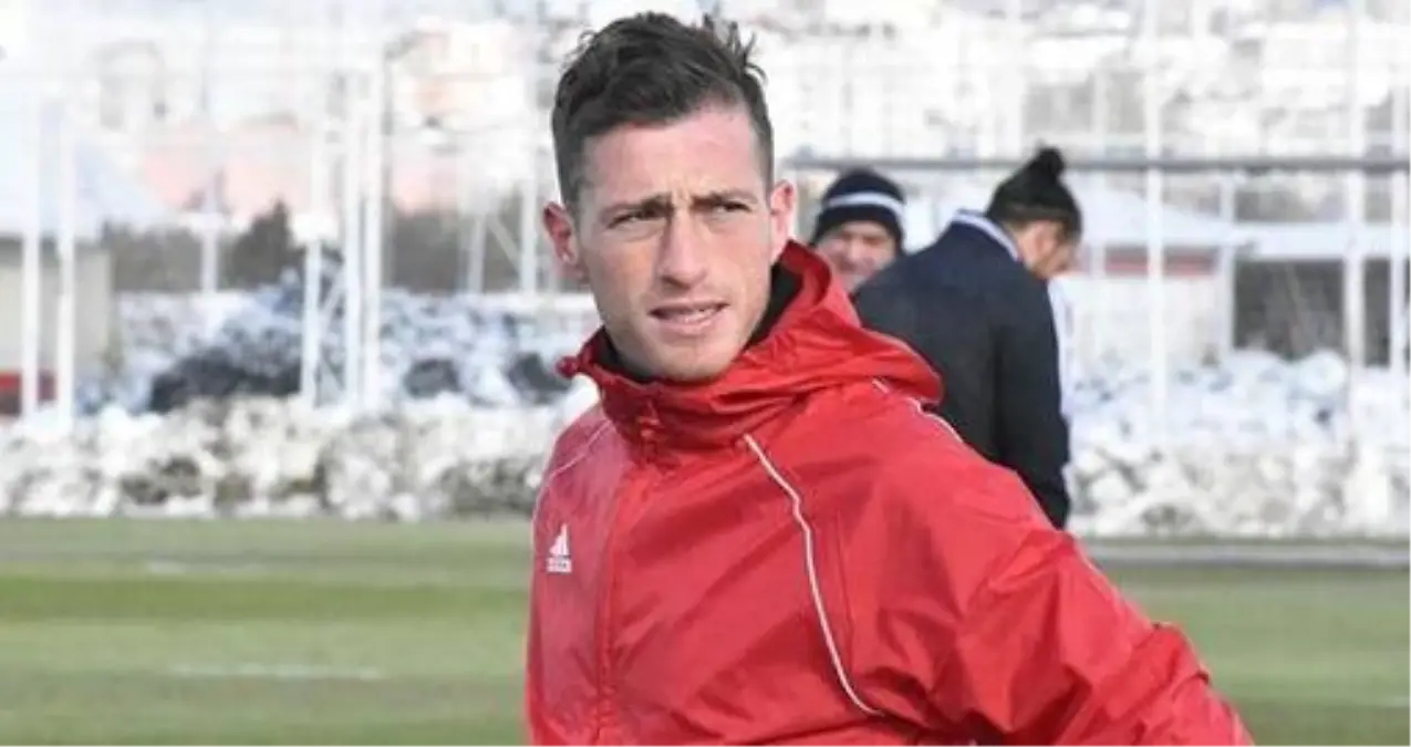 Hakan Arslan kimdir? Kaç yaşındadır? Ne iş yapmaktadır? Aslen nerelidir? Hakan Arslan hayatı ve biyografisi nedir?