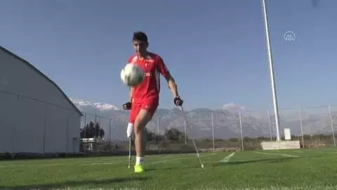 Mahalle takımına alınmayan genç, şimdi Ampute Futbol Milli Takımı için ter döküyor Mahalle takımına alınmayan genç, şimdi Ampute Futbol Milli Takımı için ter döküyor