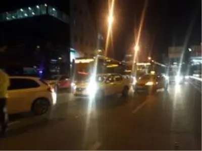 Mecidiyeköy'de zincirleme kaza: 2 yaralı