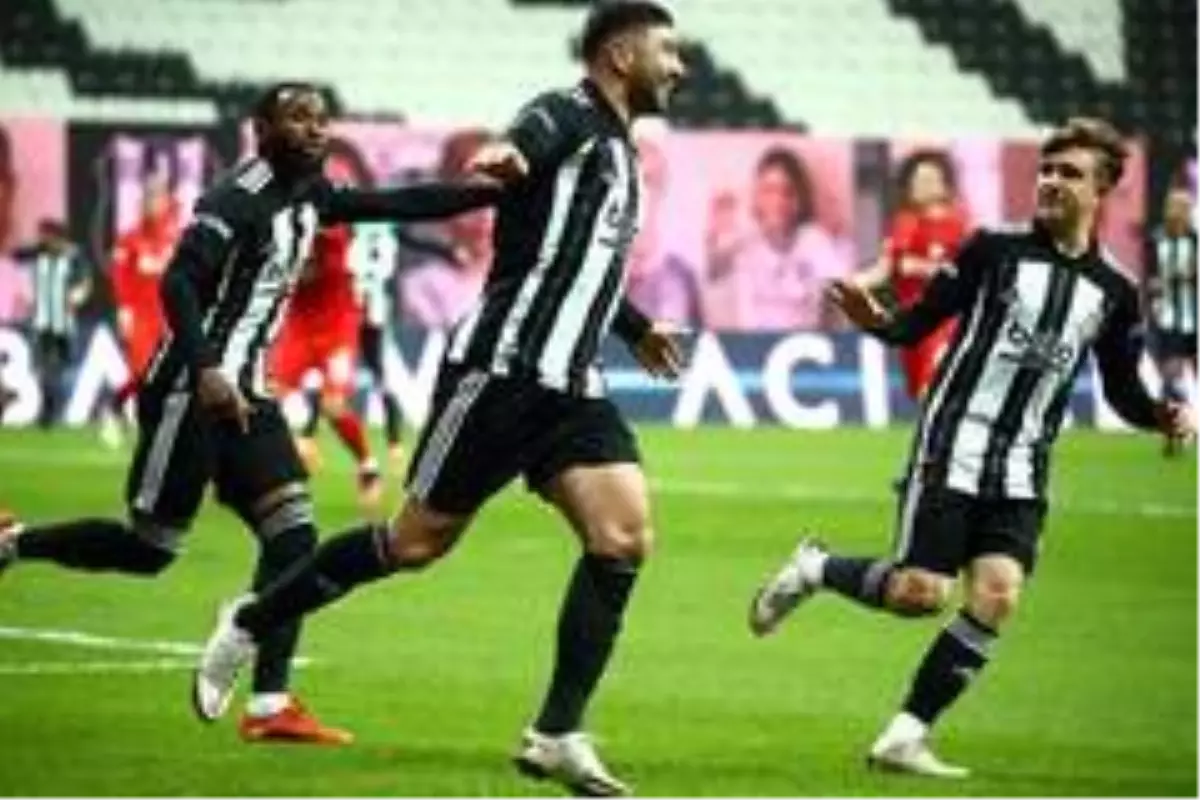Süper Lig: Beşiktaş: 1 - Sivasspor: 0 (İlk yarı)