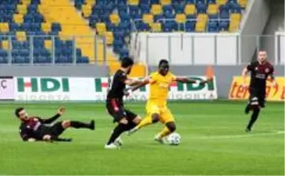 Gençlerbirliği: 1 - Kayserispor: 1 (İlk yarı) Gençlerbirliği: 1 - Kayserispor: 1 (İlk yarı)