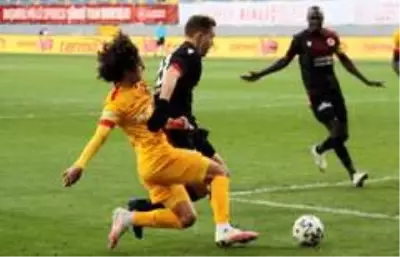 Gençlerbirliği: 1 - Kayserispor: 1 (İlk yarı) Gençlerbirliği: 1 - Kayserispor: 1 (İlk yarı)