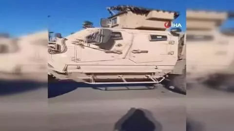 Son dakika haberi! - Suriye'de terör örgütü PKK/YPG yandaşları ABD devriyesini taşladı Son dakika haberi! - Suriye'de terör örgütü PKK/YPG yandaşları ABD devriyesini taşladı